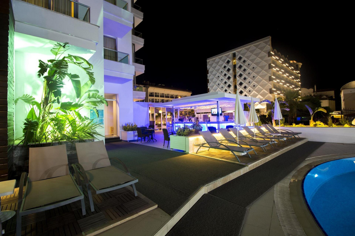 SUPREME BEACH (EX. MUNAMAR BEACH RESIDENCE) ADULTS ONLY фото 3