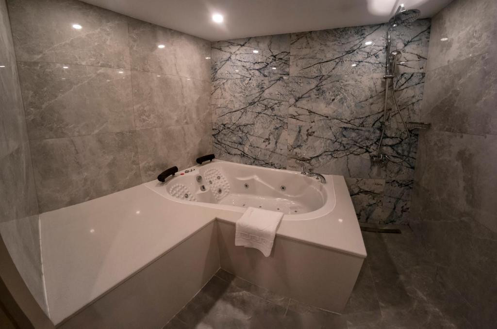NEVI HOTEL BOUTIQUE фото 4