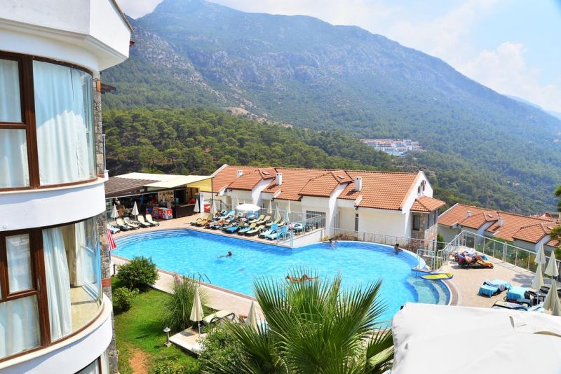 GOLDEN LIFE HEIGHTS DELUXE SUIT ADULTS ONLY 16+ фото 5