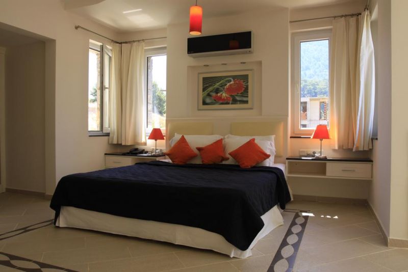 GOLDEN LIFE HEIGHTS DELUXE SUIT ADULTS ONLY 16+ фото 7