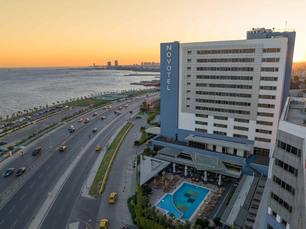 NOVOTEL ISTANBUL ZEYTINBURNU фото 2