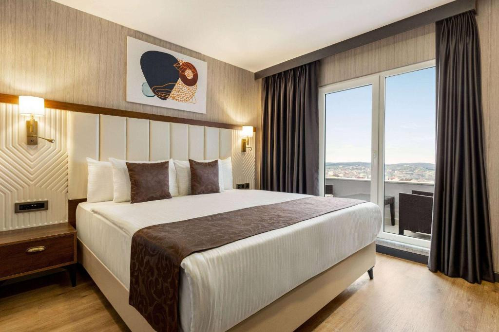 OPERLA AIROPORT HOTELS TRANDEMARK COLLECTION BY WYNDHAM фото 2