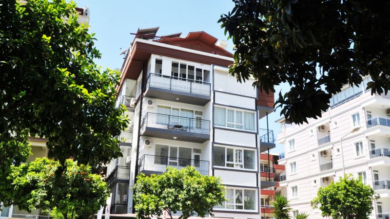 OZCAKIL BOUTIQUE