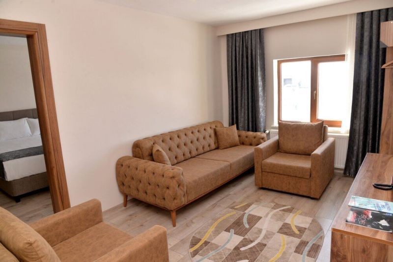 ZUMRUT PALAS HOTEL