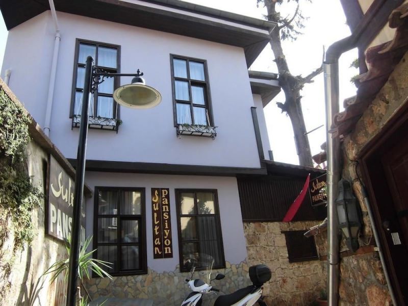 SULTAN PENSION