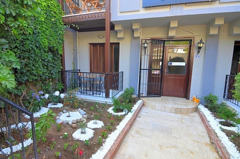 MYKONUT BOUTIQUE фото 6