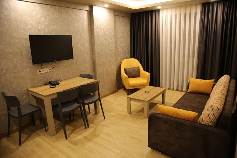 GOLDEN WORLD SUITE HOTEL фото 3