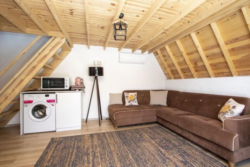 VILLA WITH POOL JACUZZI AND BACKYARD IN INLICE фото 6