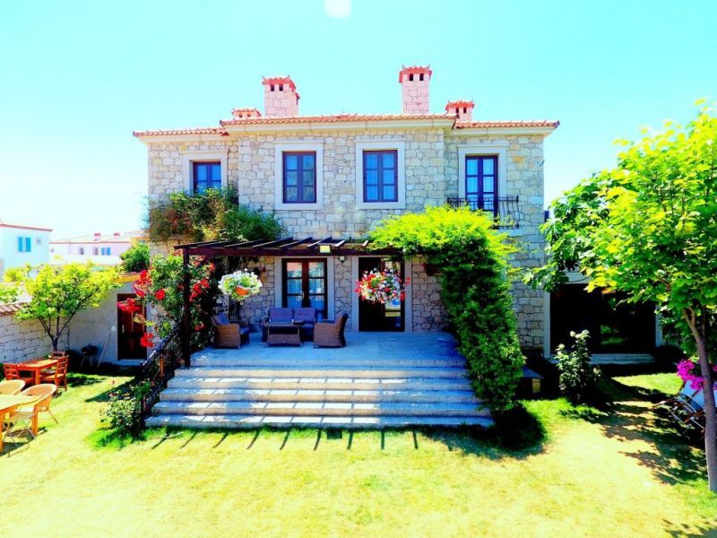 TASQUARTAS HOTEL ALACATI