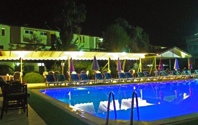 CARMINA HOTEL