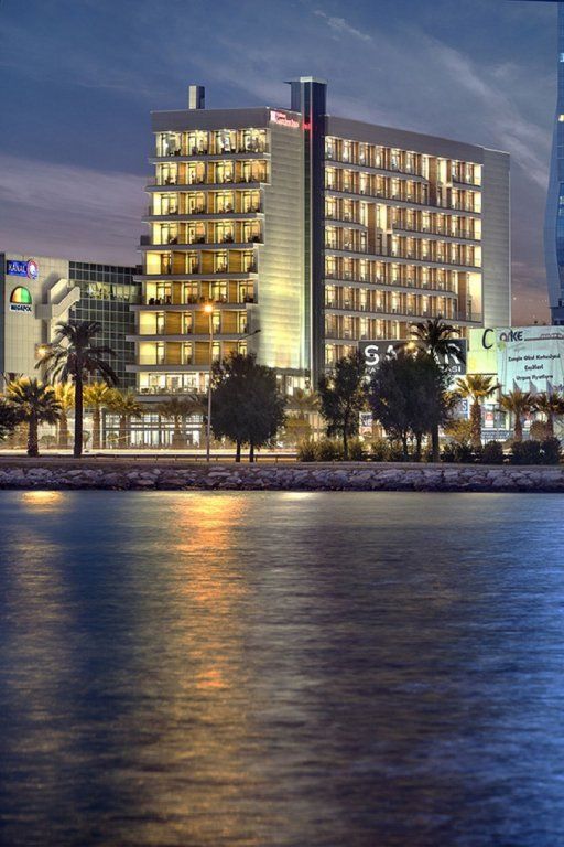HILTON GARDEN INN IZMIR BAYRAKLI