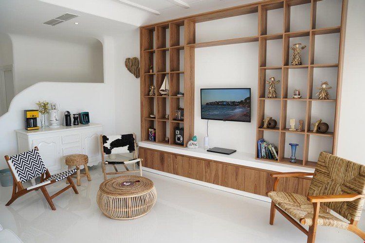 YASOS SUITES