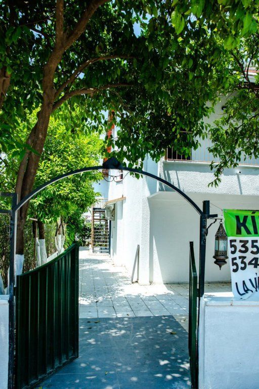APARTMENT HOTEL ALI L.V.V