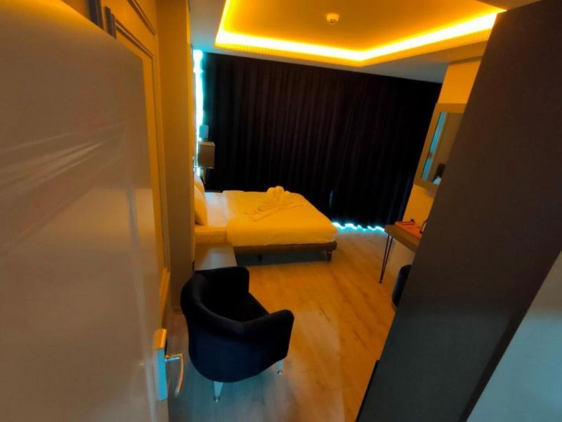 LOFT AIRPORT HOTEL