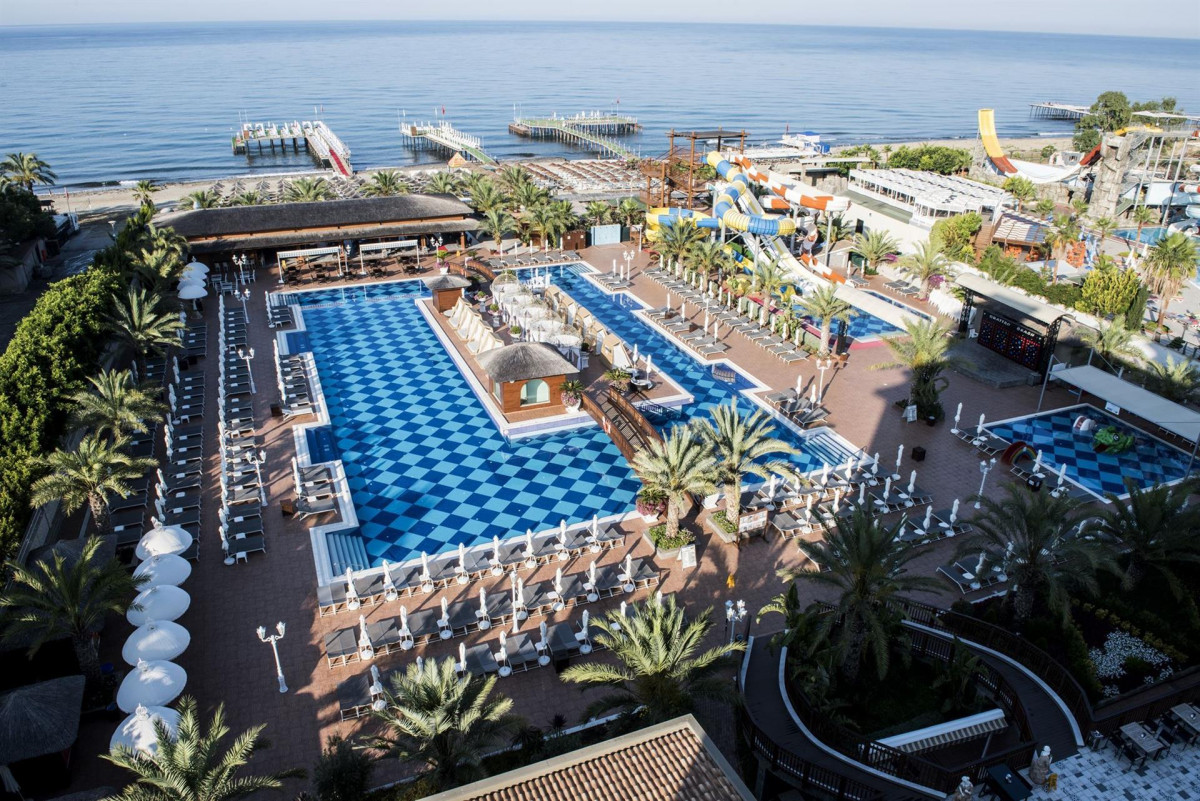 QUATTRO BEACH RESORT & SPA фото 4