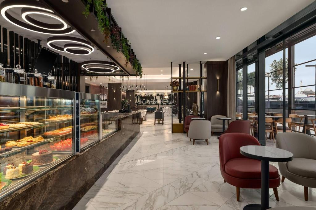 RAMADA BY WYNDHAM ARNAVUTKOY фото 4