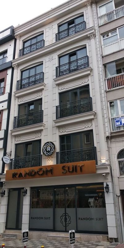 RANDOM SUIT OTEL фото 2
