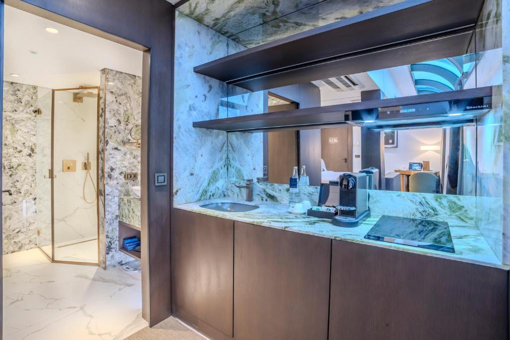 RAYELIN HOTEL TAKSIM фото 4