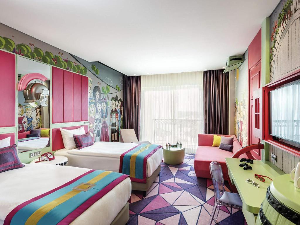 THE LAND OF LEGENDS KINGDOM (EX. RIXOS THE LAND OF LEGENDS THEME PARK) фото 3
