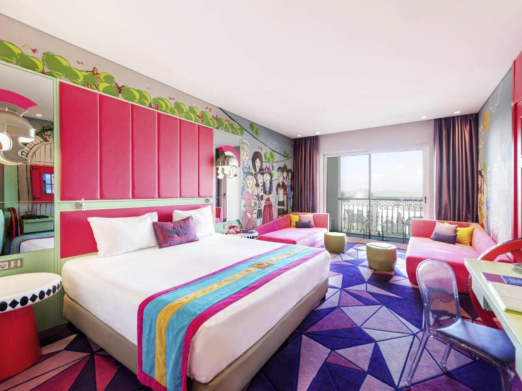 THE LAND OF LEGENDS KINGDOM (EX. RIXOS THE LAND OF LEGENDS THEME PARK) фото 8