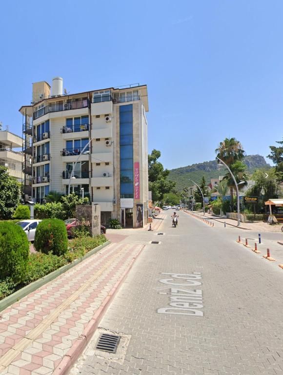 ROMEO BEACH HOTEL