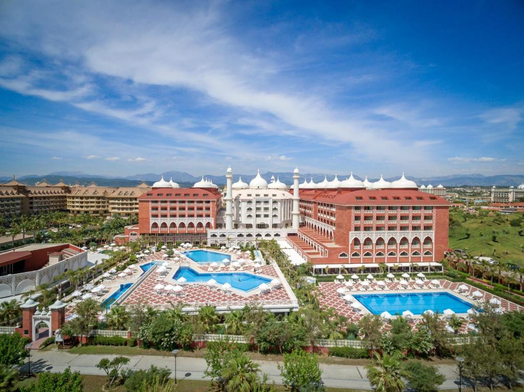 ROYAL TAJ MAHAL HOTEL