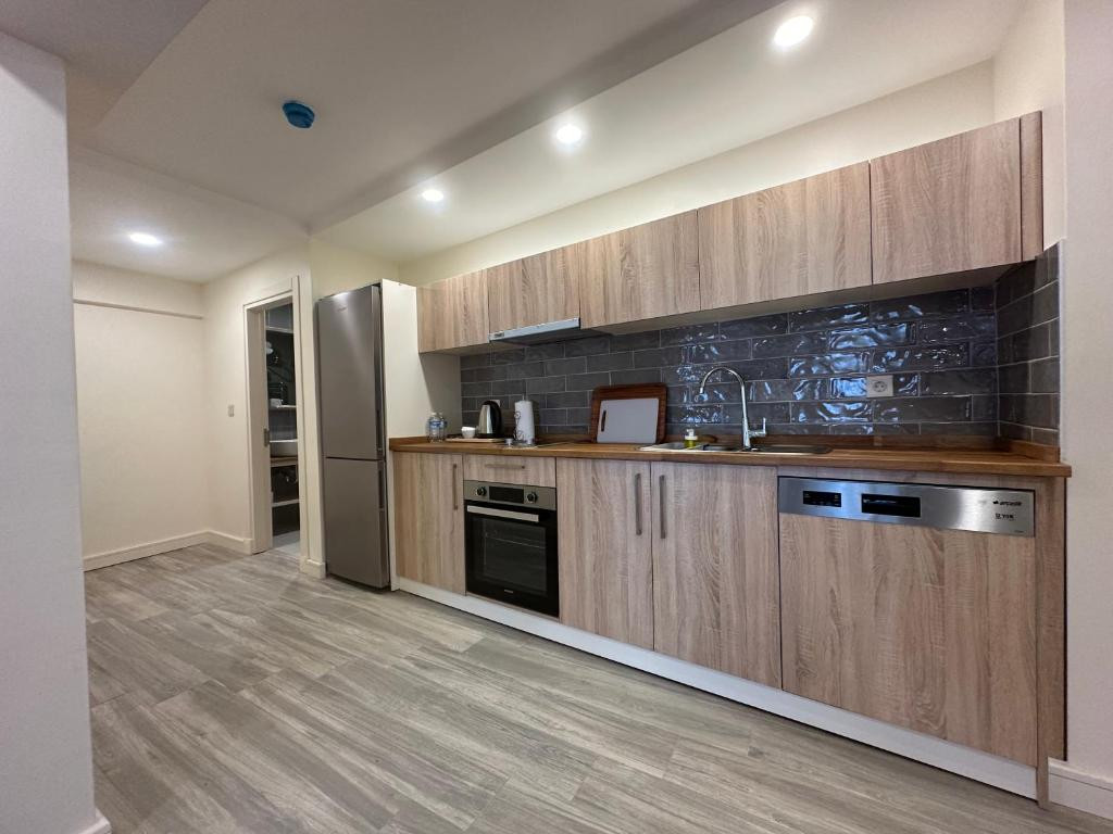 ROYS HOTEL & SUITES фото 4