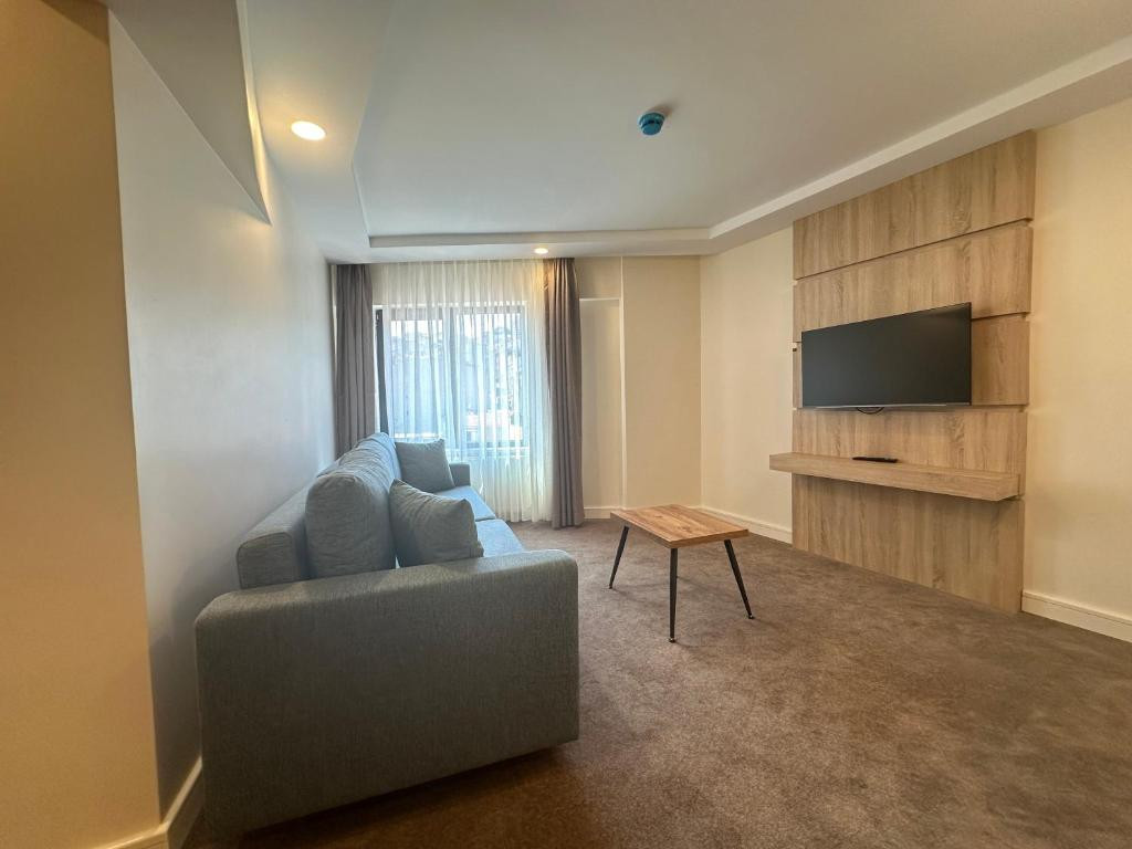 ROYS HOTEL & SUITES фото 8