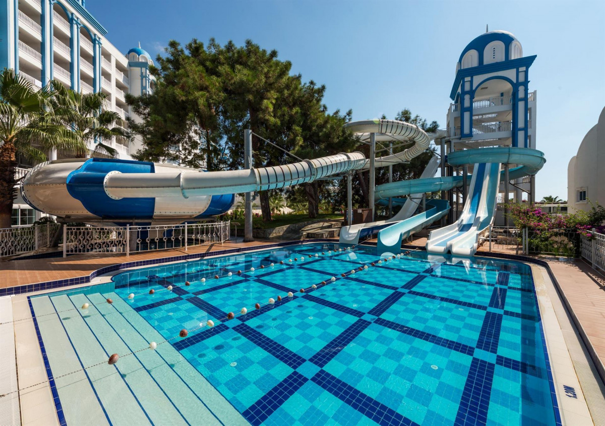 RUBI PLATINUM SPA RESORT & SUITES фото 2