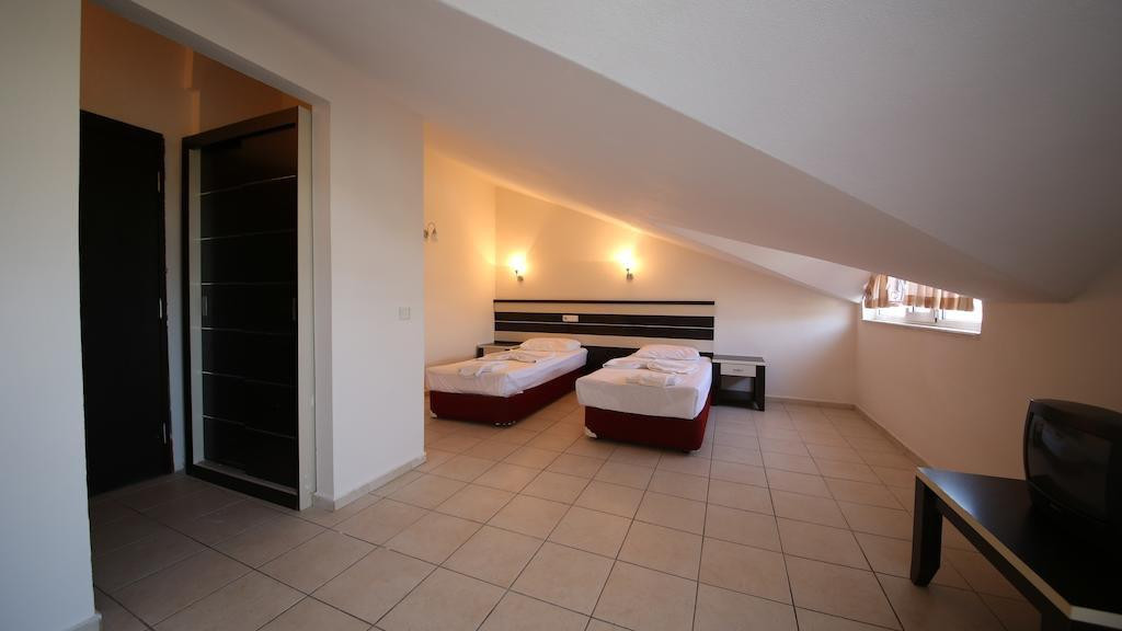 ERAMAX (EX. SAVROSE SUITE HOTEL) фото 7