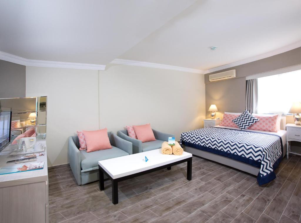 PALOMA MARINA SUITES ADULTS ONLY 16+ фото 3