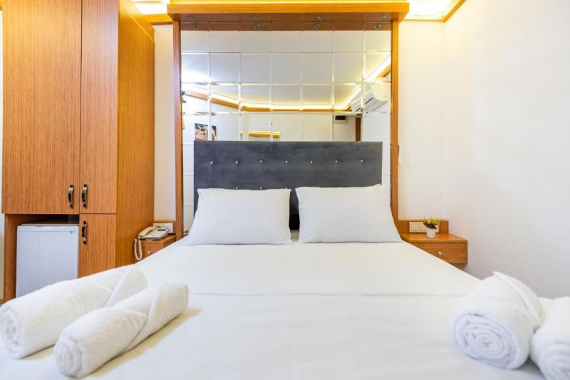 SEVEN ROOMS OLDCITY HOTEL фото 2