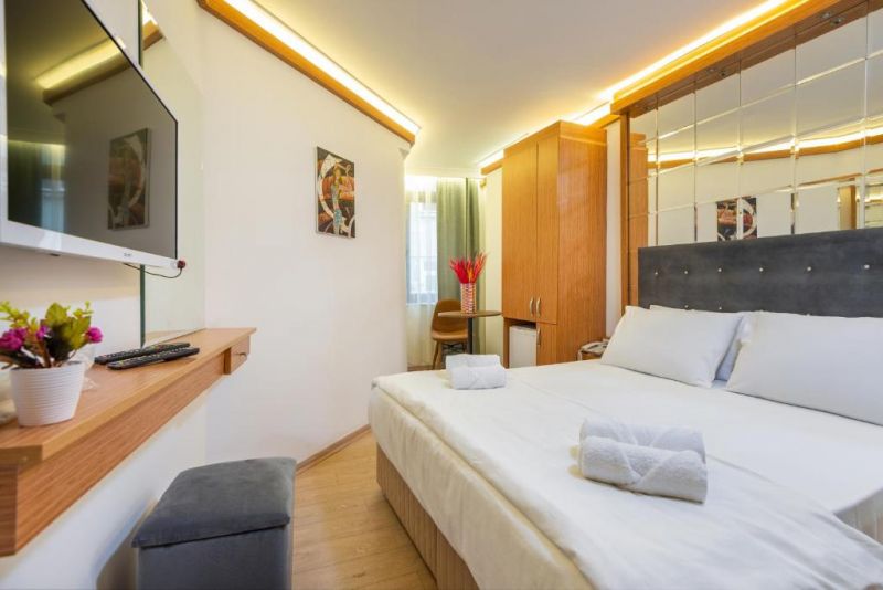 SEVEN ROOMS OLDCITY HOTEL фото 7