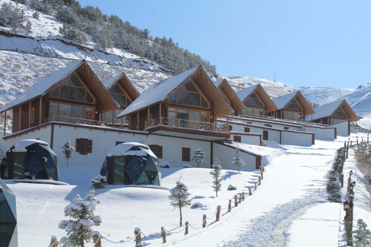 SNOWDORA HOTEL