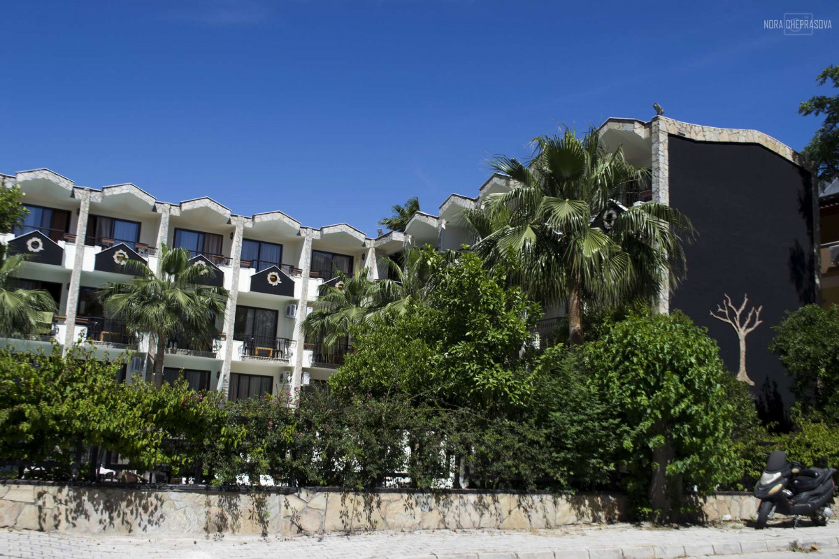 CLUB HERAKLES (EX. STONE HOUSE) фото 2
