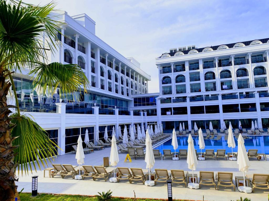 SUNTHALIA HOTELS & RESORTS ADULTS ONLY 16+ PARTY HOTEL фото 3