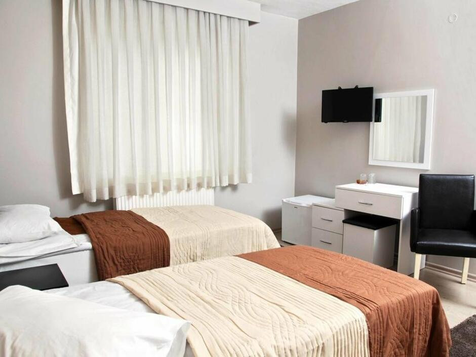 TANIN HOTEL