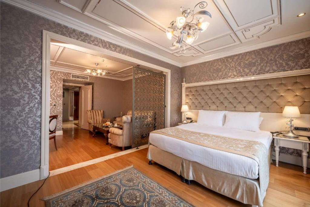 THE CENTRAL PALACE HOTEL TAKSIM фото 3