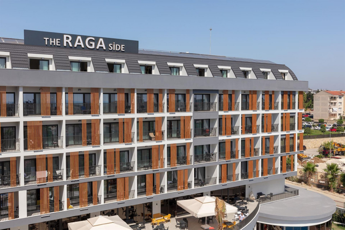 THE RAGA SIDE FINE DINING ADULTS ONLY 16+ фото 4