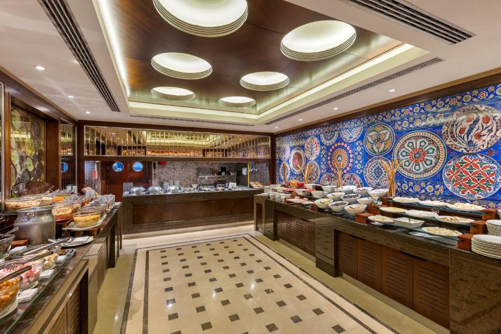 TITANIC CITY HOTEL TAKSIM фото 4