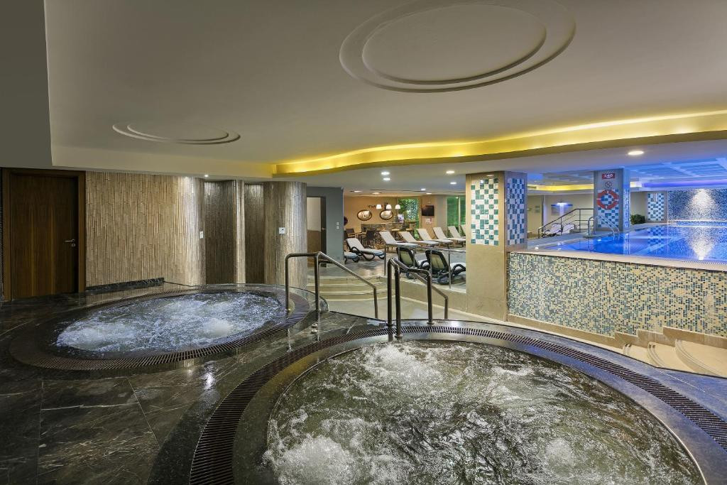 TITANIC PORT HOTEL BAKIRKOY фото 8