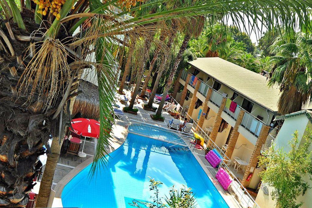 TROPIC ON THE BEACH HOTEL фото 2