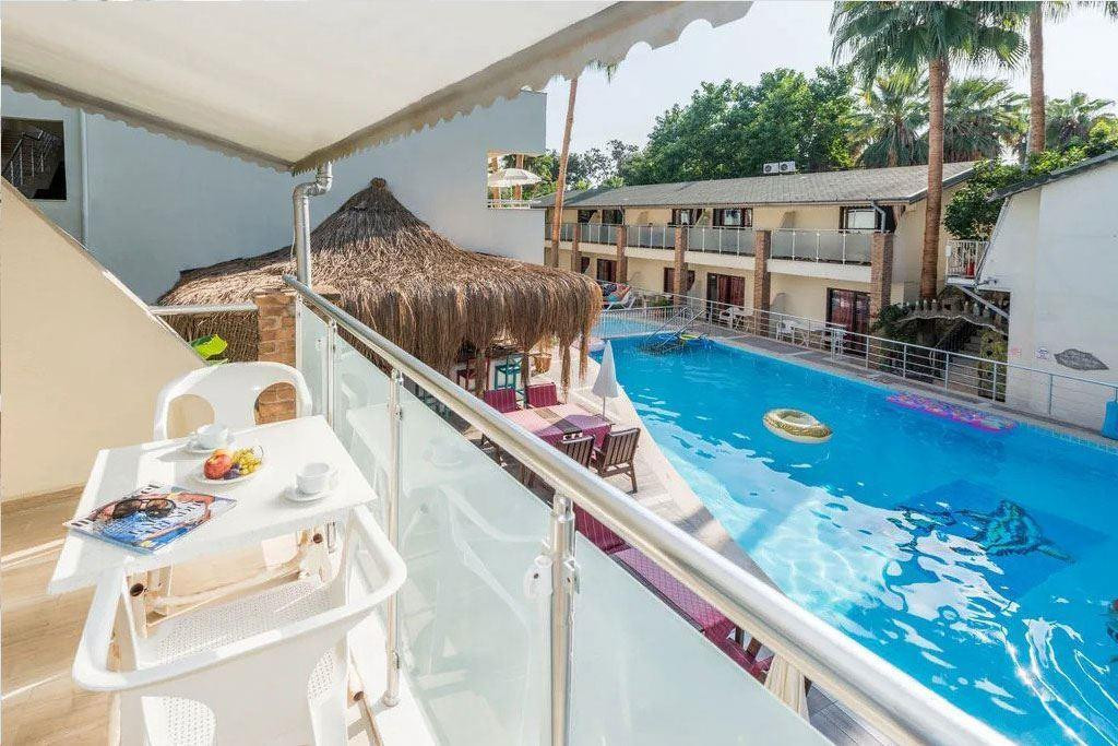 TROPIC ON THE BEACH HOTEL фото 3