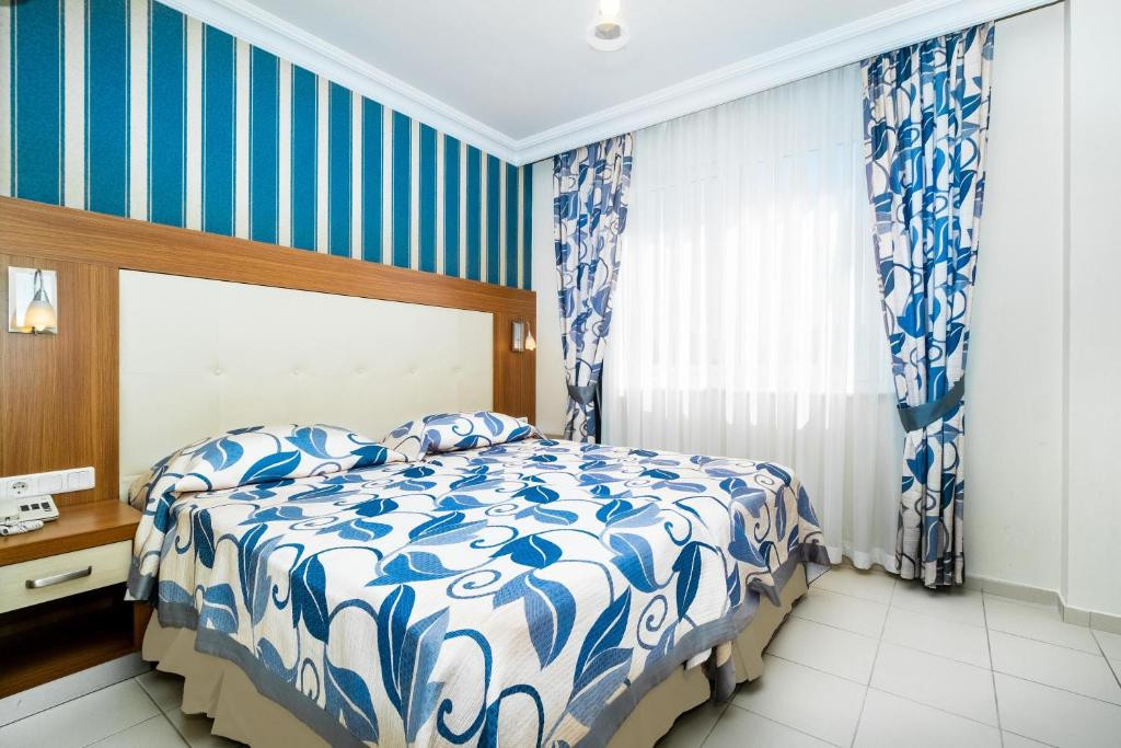 VILLA SUNFLOWER APARTS & SUITES