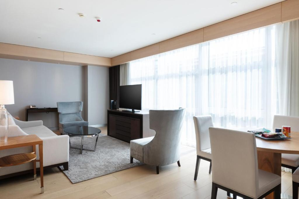 WYNDHAM GRAND ISTANBUL LEVENT фото 3