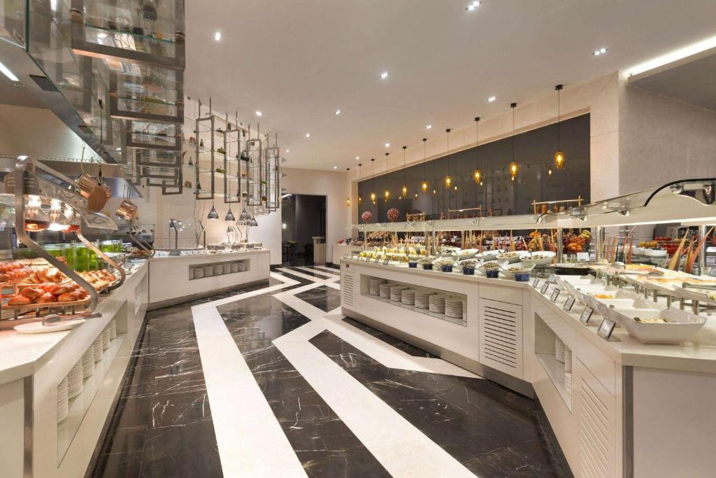 WYNDHAM GRAND ISTANBUL LEVENT фото 4