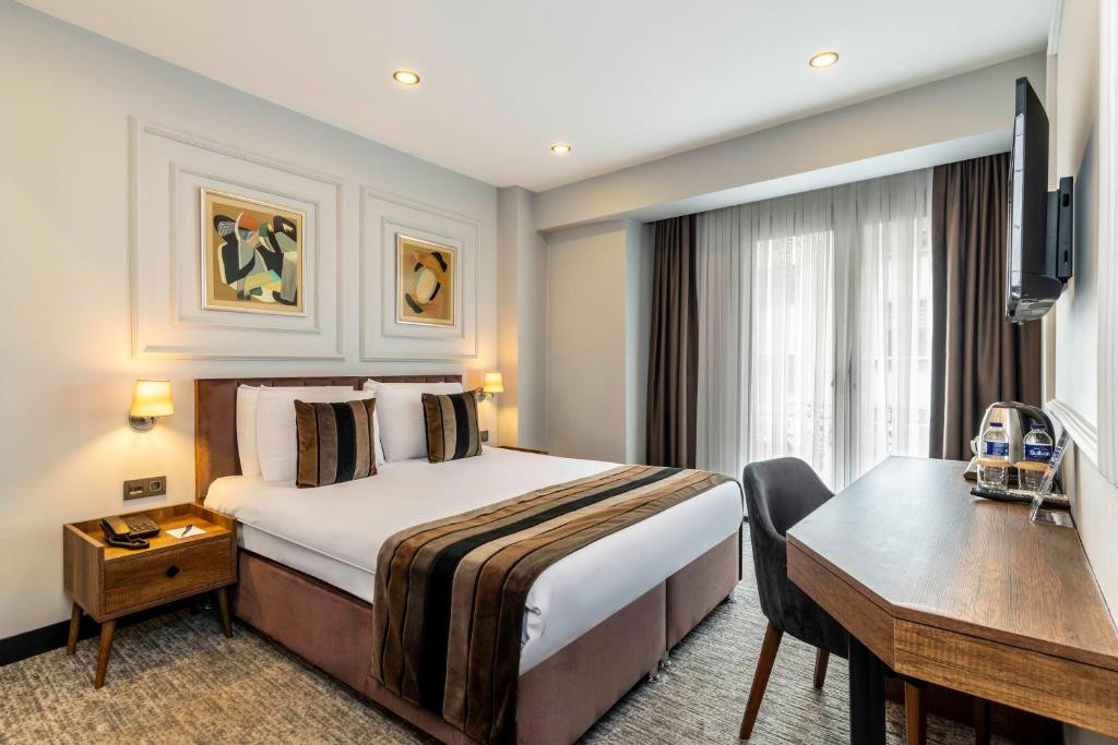 ZALEL HOTEL LALELI 