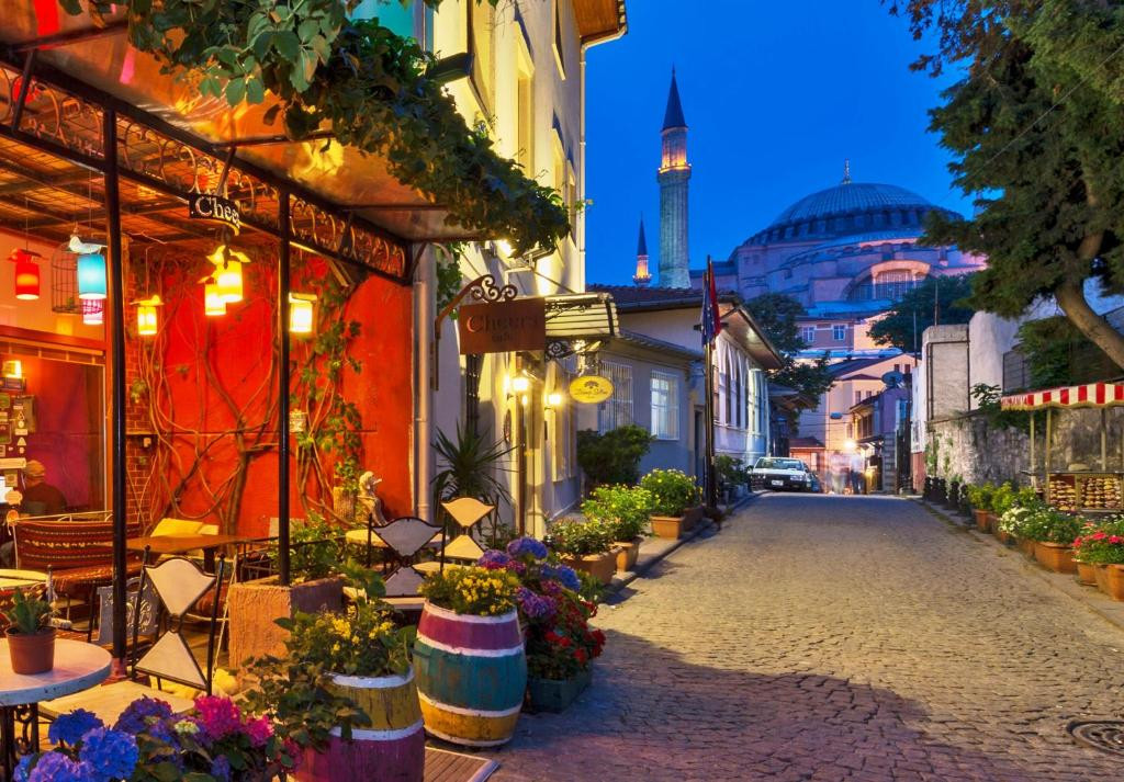 ZEYNEP SULTAN фото 3