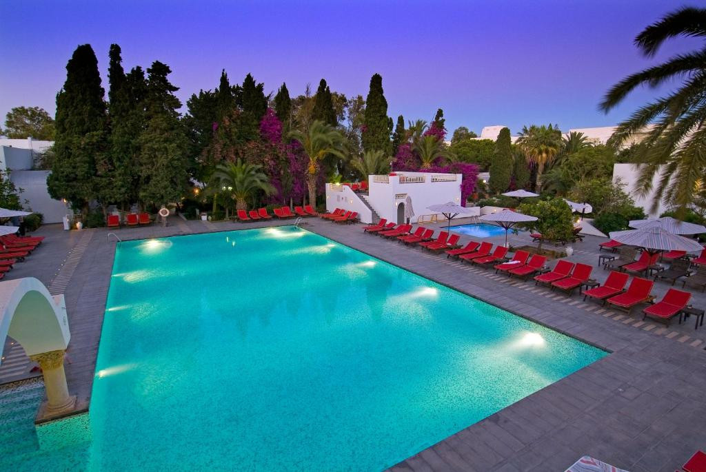 THE ORANGERS BEACH RESORT & BUNGALOWS