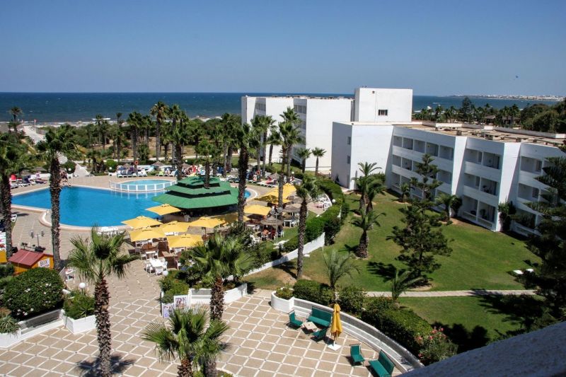 CLUB TROPICANA & SPA RESORT